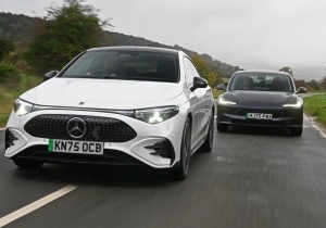Tesla Model 3 vs Mercedes CLA: Ποιο ηλεκτρικό sedan κερδίζει;