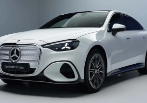 Ηλεκτρική Mercedes C-Class 400 4MATIC: Τιμή, αυτονομία, φόρτιση, όλα όσα πρέπει να γνωρίζετε
