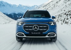 Η νέα Mercedes-Benz GLB φτάνει με αυτονομία 640 χλμ., με έως και 7 θέσεις και γρήγορη φόρτιση 320kW