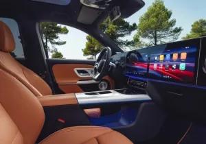 Η Mercedes κάνει level up με τη νέα GLB – Δείτε τη μεγάλη αλλαγή στο εσωτερικό!