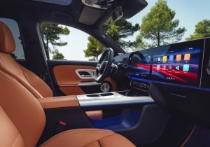 Η Mercedes κάνει level up με τη νέα GLB – Δείτε τη μεγάλη αλλαγή στο εσωτερικό!