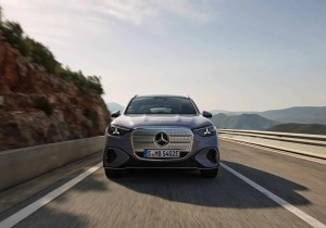 Ηλεκτρικό ή βενζινοκίνητο; Η νέα Mercedes GLC δεν κάνει διακρίσεις!