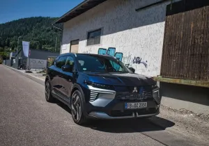 Mitsubishi Eclipse Cross EV: Το Renault Scénic έχει πλέον έναν πολύ σοβαρό αντίπαλο