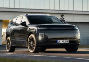 Hyundai Ioniq 9 Calligraphy Black Ink: Ο μαύρος ιππότης