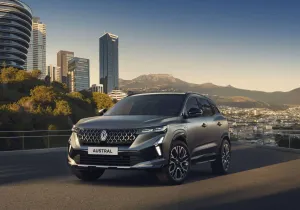 Το νέο Renault Austral «Πάει μια βόλτα» στο Mega