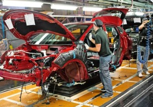 Ανάσα για την αυτοκινητοβιομηχανία: Η Κίνα αίρει τους περιορισμούς στα τσιπ