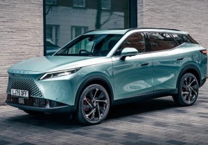 Omoda 7 Noble Tech: Το SUV με την… κινούμενη οθόνη!