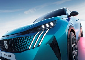 Νέες υβριδικές εκδόσεις του Peugeot 3008 από €31.900