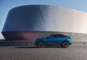 Νέο Peugeot 3008: Τώρα η γοητεία γίνεται ακόμα πιο δελεαστική
