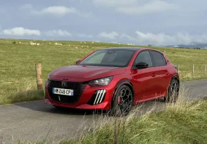 Επικεφαλής μάρκετινγκ της Peugeot: Τα hot hatch αλλάζουν την άποψη για τα ηλεκτρικά αυτοκίνητα