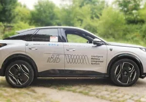 Peugeot E-3008 με τεχνολογία IBIS: Η Stellantis παρουσιάζει το μέλλον της ηλεκτροκίνησης