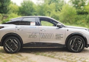 Peugeot E-3008 με τεχνολογία IBIS: Η Stellantis παρουσιάζει το μέλλον της ηλεκτροκίνησης