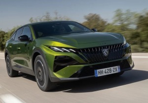 Το νέο Peugeot E-408 δημιουργεί δική του κατηγορία