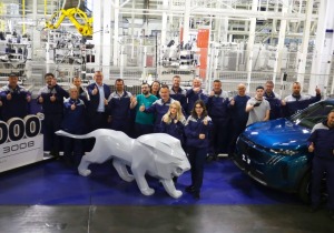 Το Peugeot 3008 γιορτάζει τα 200.000 αυτοκίνητα και συνεχίζει ακάθεκτο