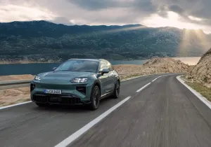 Porsche Cayenne Turbo Electric 2026: «Ξυρίζει» με 1.156 PS! [video]