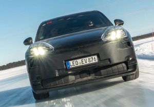 Αποκαλύφθηκε το εσωτερικό της νέας Porsche Cayenne!