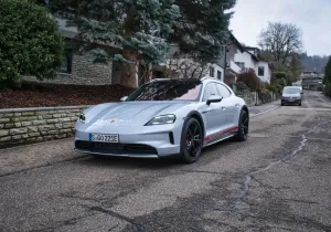 Η Porsche Taycan Cross Turismo 2026 επέστρεψε περισσότερο συναρπαστική