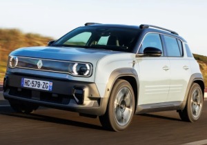Ωωω λα λα! Το νέο Renault 4 είναι τώρα διαθέσιμο