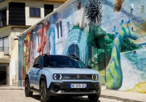 Renault 4 E-Tech – Το ηλεκτρικό θαύμα που ξεπέρασε το R5!