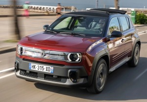 Renault 4 Plein Sud: Για καλοκαιρινές «αποδράσεις»… και όχι μόνο