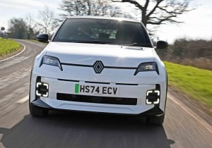 Το θρυλικό Renault 5 γεννιέται ξανά και είναι καλύτερο από ποτέ!