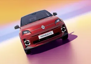 Renault 5 E-Tech: Φωτιά στα κόκκινα!