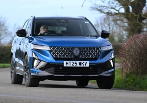 Renault Austral Hybrid: Το SUV που υπόσχεται πολλά, αλλά μπορεί να ξεπεράσει τον ανταγωνισμό;