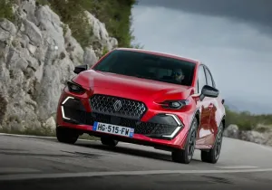Renault Clio 7: Ηλεκτρικό, μεγαλύτερο και εντελώς διαφορετικό – Τι γνωρίζουμε