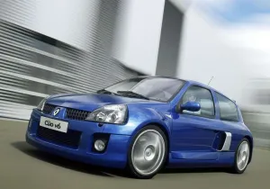 RENAULT CLIO V6 : Το Κτήνος!
