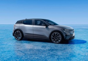 Renault Megane E-Tech: Έρχεται πιο σπορ, με μεγαλύτερη μπαταρία και hot hatch χαρακτήρα