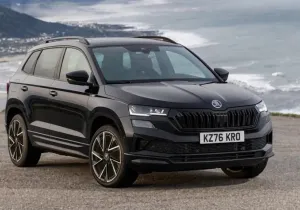 Αποκαλύφθηκε το νέο κορυφαίο Skoda Karoq Sportline Black Edition