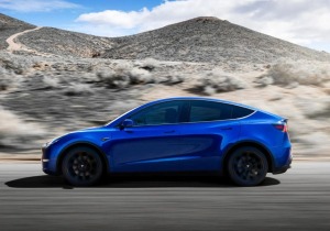 Η Tesla σχεδιάζει το νέο 6θέσιο Model Y