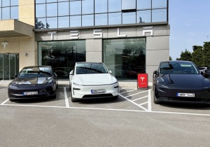 Η Tesla ανοίγει νέο κατάστημα στη Θεσσαλονίκη