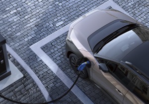 Ηλεκτροκίνηση χωρίς ρίσκο; Η Toyota δείχνει τον δρόμο