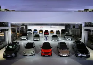 Η Toyota «ξύπνησε» – Δείτε πώς σχεδιάζει να σαρώσει την αγορά των ηλεκτρικών μέχρι το 2027!