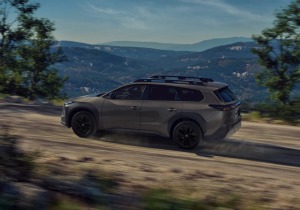 Νέο Toyota bZ Woodland – Ένα SUV που δεν κολλάει πουθενά!