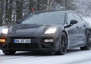 Νέα υβριδική Porsche Panamera στα σκαριά