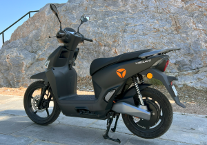 Test Ride Yadea Voltguard: Το e-scooter που πάντα θέλατε!