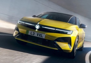 Το Opel Astra επιστρέφει πιο σύγχρονο από ποτέ