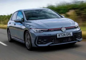 Volkswagen Golf GTI 2026: Ο βασιλιάς των hot hatch επιστρέφει στον θρόνο του
