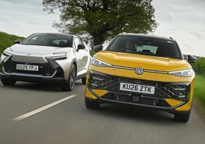 Volkswagen T-Roc vs Toyota C-HR: Η μάχη για το νέο βασιλιά των compact SUV