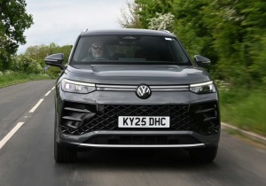 Volkswagen Tayron 2025: Με PHEV τεχνολογία και high-tech εσωτερικό