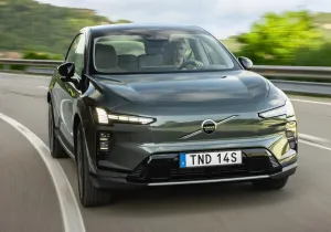 Volvo EX60: Μπορεί να «δει» ελάφια πίσω από τις στροφές πριν φτάσετε εκεί