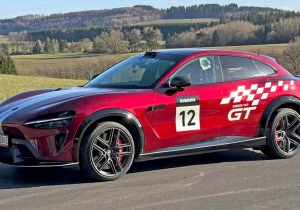 Νέο Xiaomi YU7 GT: Μοιάζει με Ferrari Purosangue αλλά με περισσότερη ισχύ