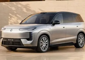 Η BYD «τρελαίνει» την αγορά: SUV κάνει 1.003 Km και αποδίδει 1.210 ίππους