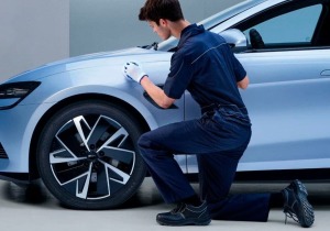 Η BYD τινάζει τη μπάνκα στην Ευρώπη: 10 χρόνια δωρεάν συντήρηση στα ηλεκτρικά της αυτοκίνητα