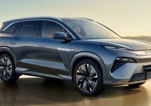 BYD Sealion 8 – Το υβριδικό SUV που απειλεί Kia EV9 και Hyundai Ioniq 9!