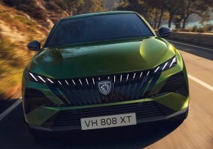 Peugeot 408: Ένα fastback που «κλείνει το μάτι» στο ηλεκτρικό μέλλον