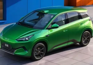 Αυτό είναι το ολοκαίνουργιο BYD Dolphin Surf