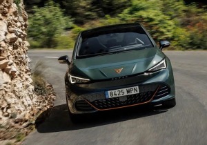 Cupra Born: Με νέες αναβαθμίσεις στην μπαταρία